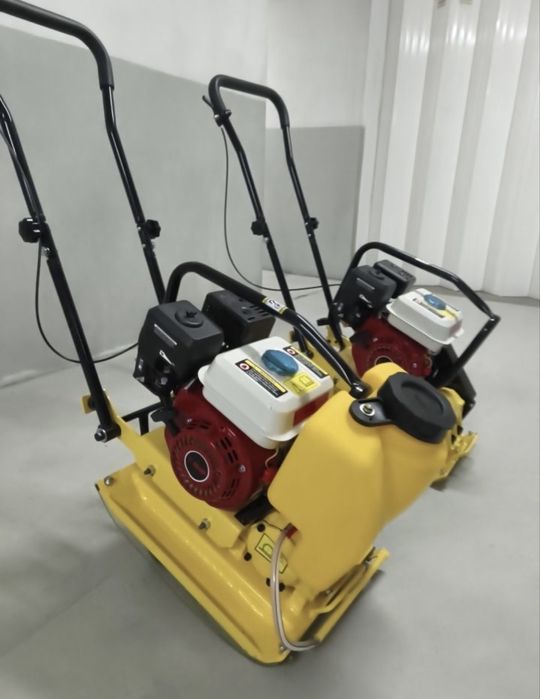 Placa vibratoria a gasolina 6.5cv 65kg