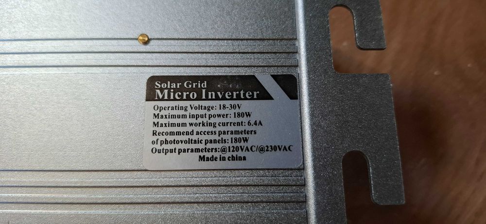 Балконний мережевий мікроінвертор для сонячної панелі на 19..24 Вольт