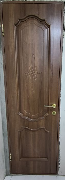 Деревяні двері 2000мм на 600мм