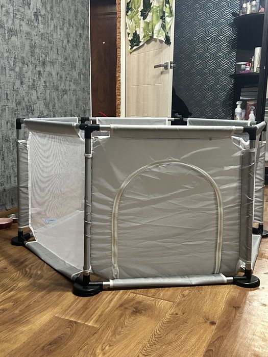 Продам манеж для собак