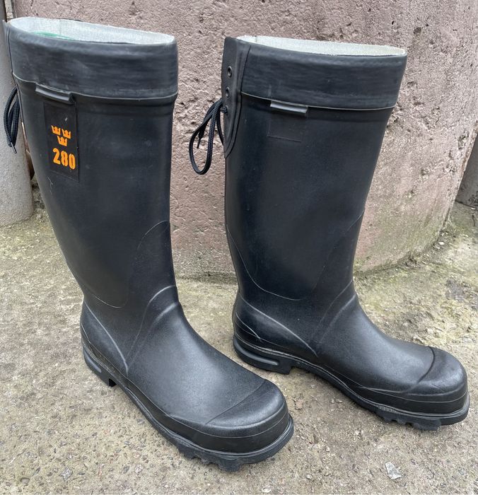 Сапоги резиновые бренда Nokia