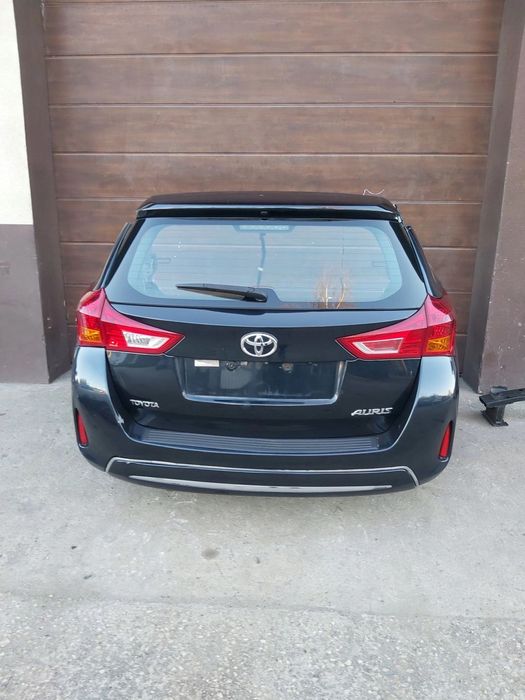 Toyota Auris II KOMBI kompletny tył zderzak klapa lampa ćwiartka pas tylny