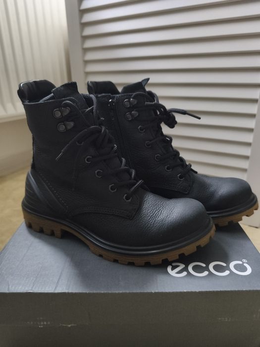 Ecco Tredtray W rozmiar 38 25 cm