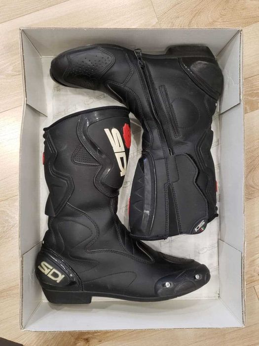 продам мотоботы SIDI