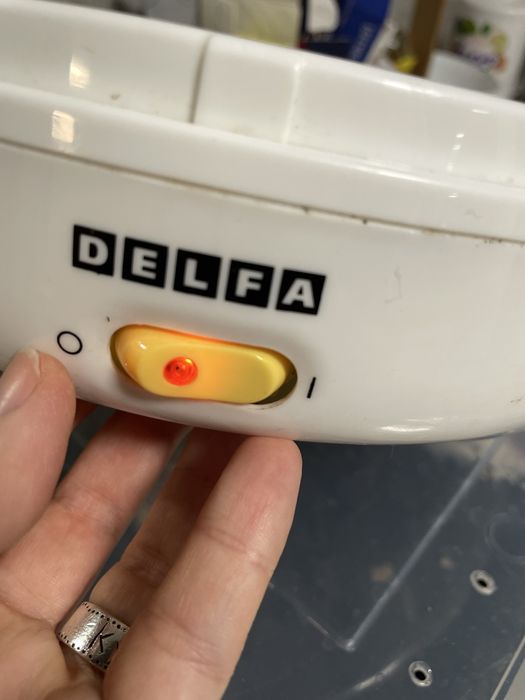 Йогуртниця Delfa