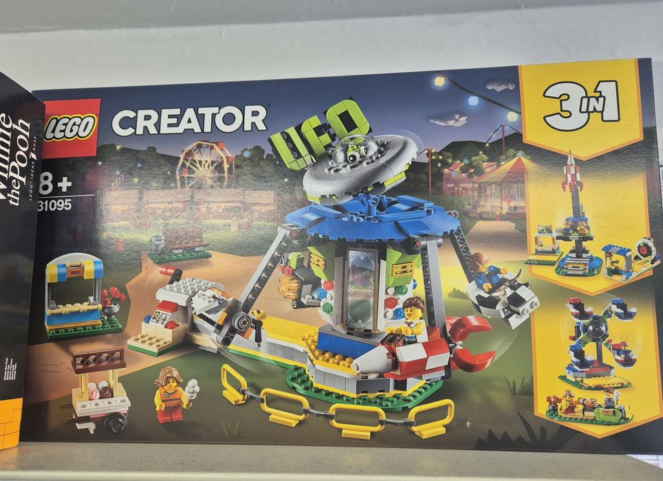 Lego creator Karuzela 31095