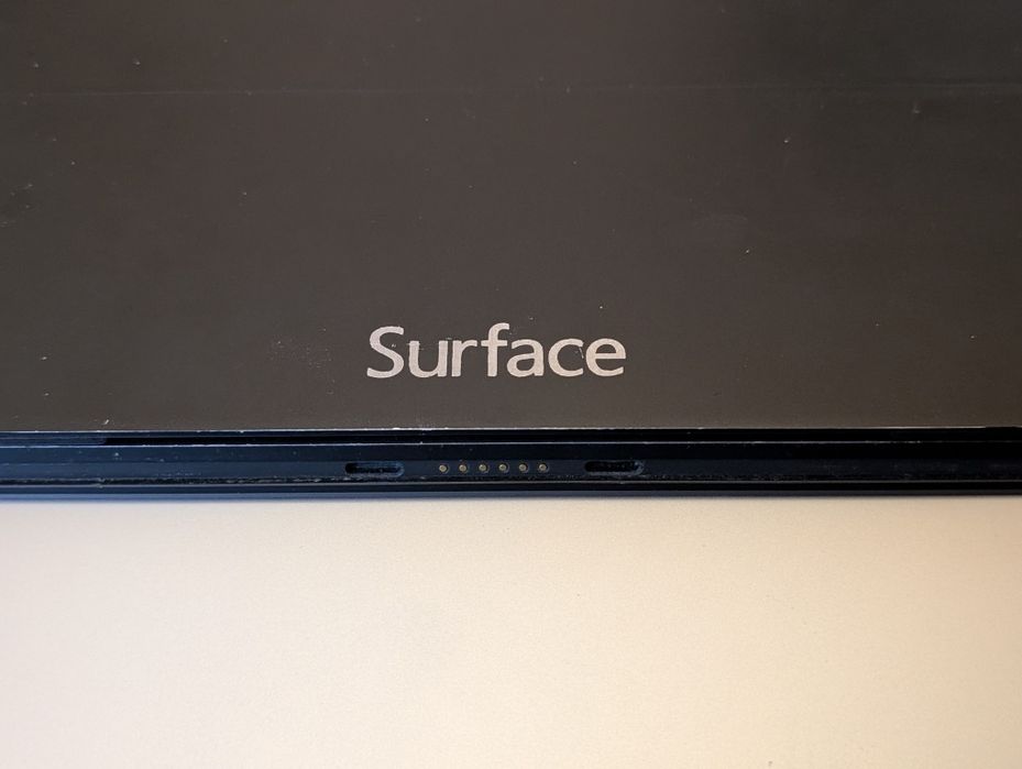 Surface Pro 2 8/256 + touch cover новый.