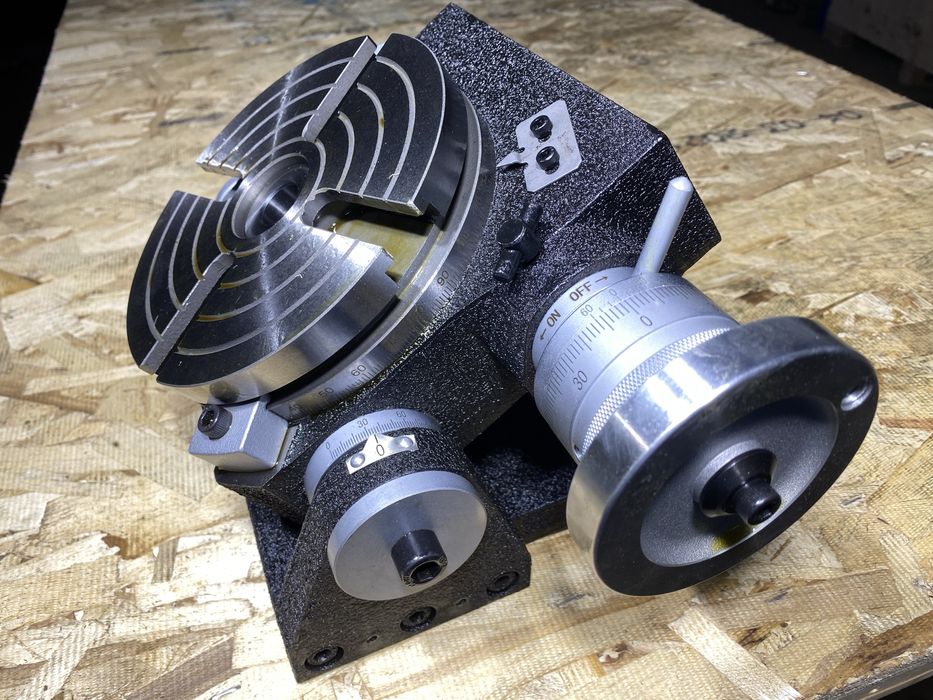 Универсальный поворотный стол 100-250 мм синусный, вертикальный