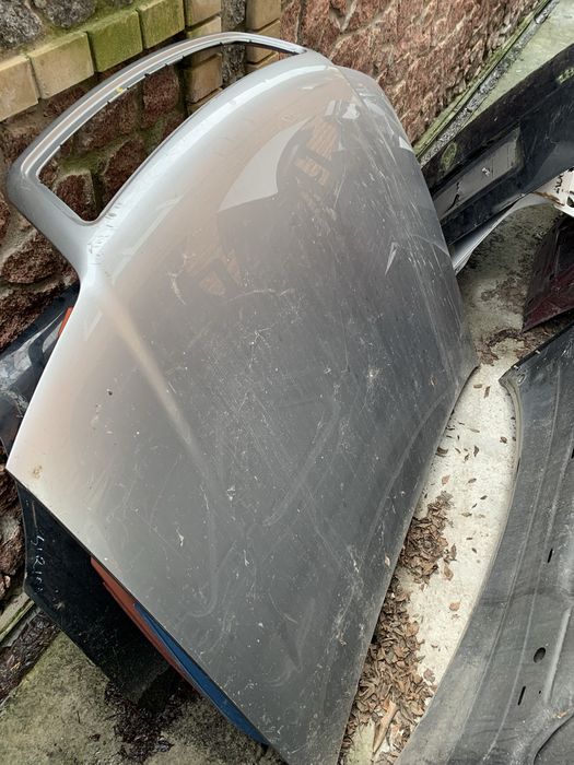 Капот Порш Каен Фабия Астра АудиА6  Дайхатцу Сирион