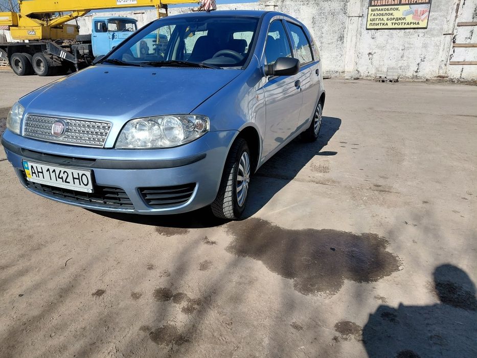 Продаеться автомобіль