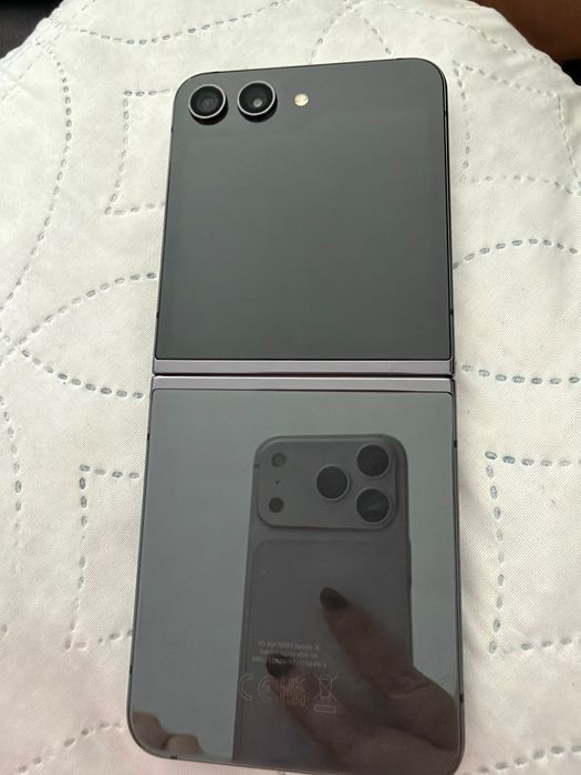Samsung z flip 5