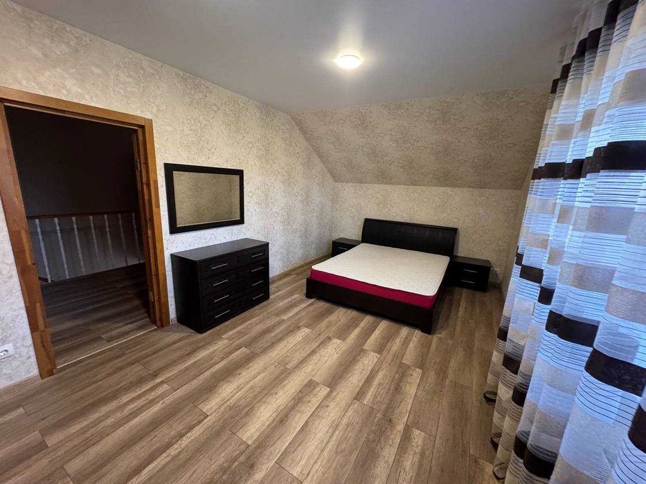 Просторий будинок 175 м² з ремонтом у Гуровщині 9 соток, газ, охорона