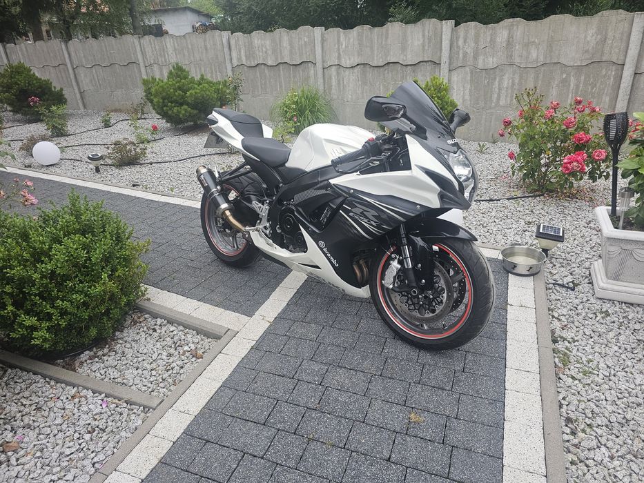 Suzuki GSX 600-R