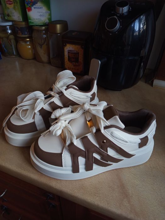 Sneakersy na platformie Renee