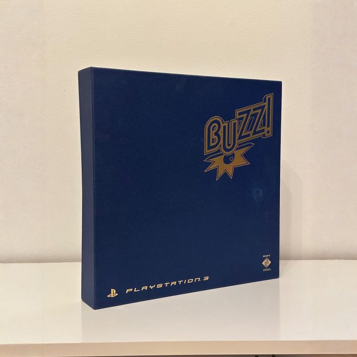 PS3 Zestaw Buzz Quiz TV Edycja Specjalna Buzzery + Dongle + Gra