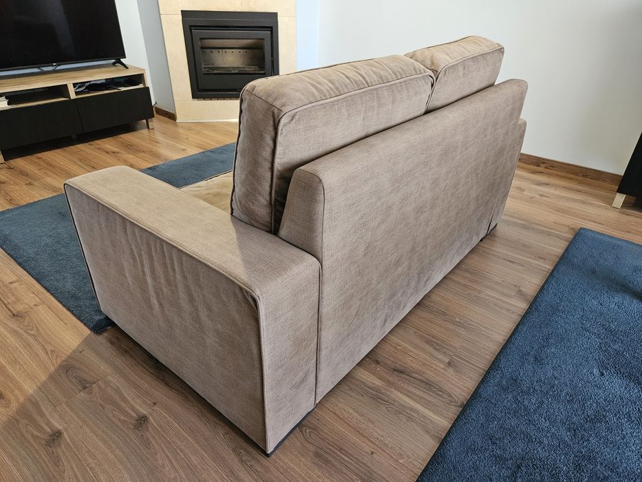 Sofá de 2 a 3 pessoas