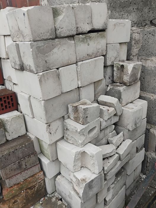 Cegła biała  pod tynk
