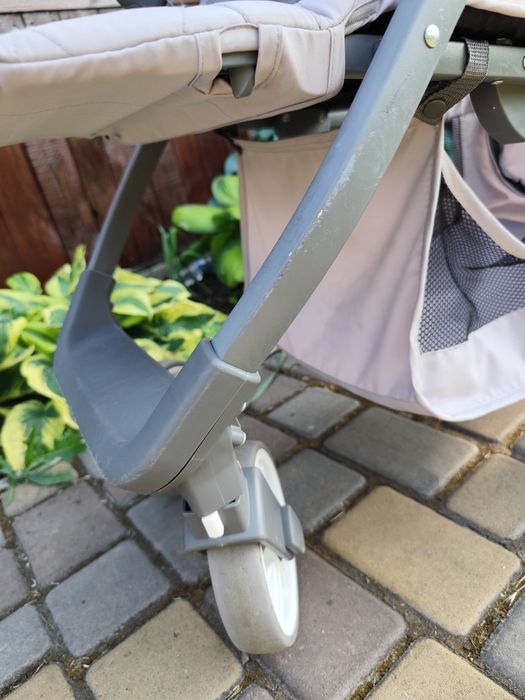 Прогулянковий візок, коляска