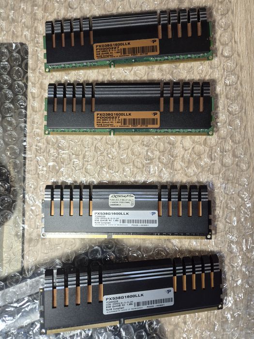Pamięć RAM do komputera stacjonarnego DDR3 4 x 4GB 1600 MHz