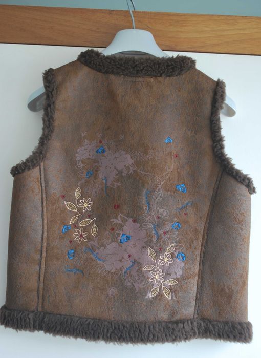 Colete Bordado "Charles Vogele" Adquirido em Casablanca Marrocos (36)