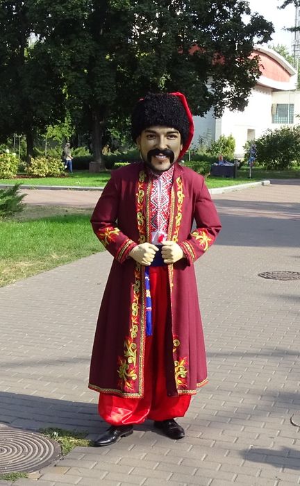 Білий ведмідь/.Білий мішка/Аніматори/Стриптизери/Пес Патрон/Вірка Сердючка/Козак/