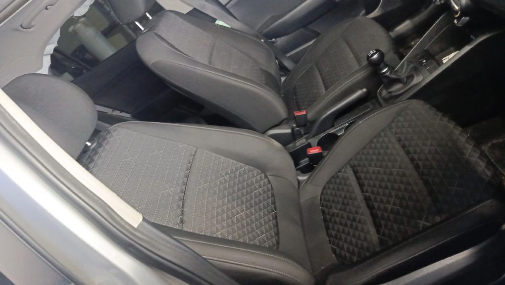 Conjunto de bancos KIA Rio IV (YB)
