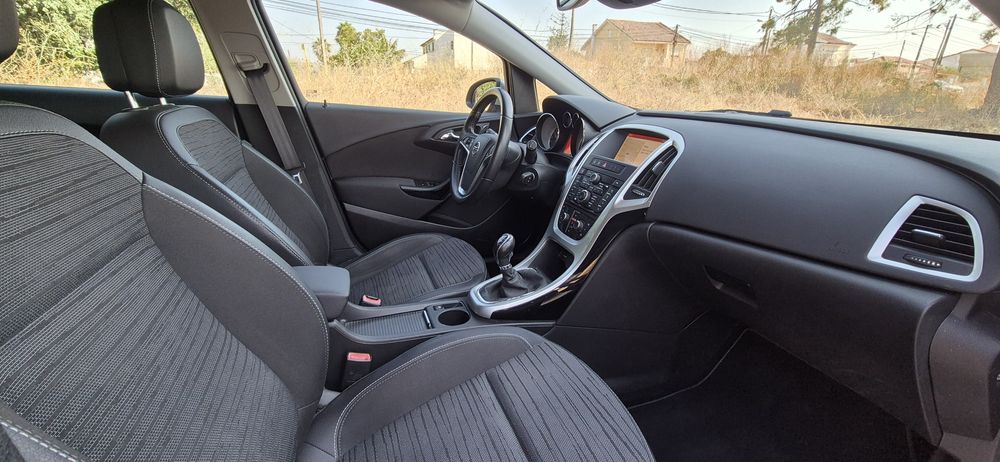 Opel Astra Sports Tourer 1.6CDTi NACIONAL de 2015
