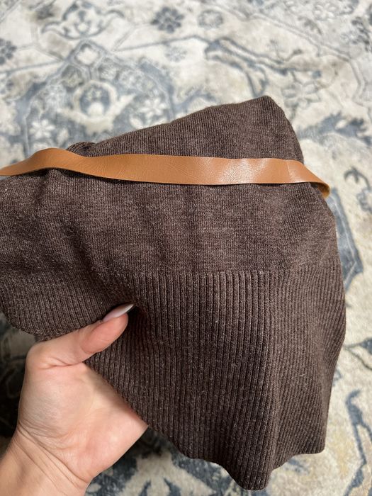 Klasyczny damski kardigan S sweter rozpinany czekoladowy brąz w serek