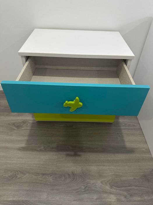 Mobília de Quarto Juvenil Completa (Cama Dupla + Cómoda + Mesa Cabeceira)