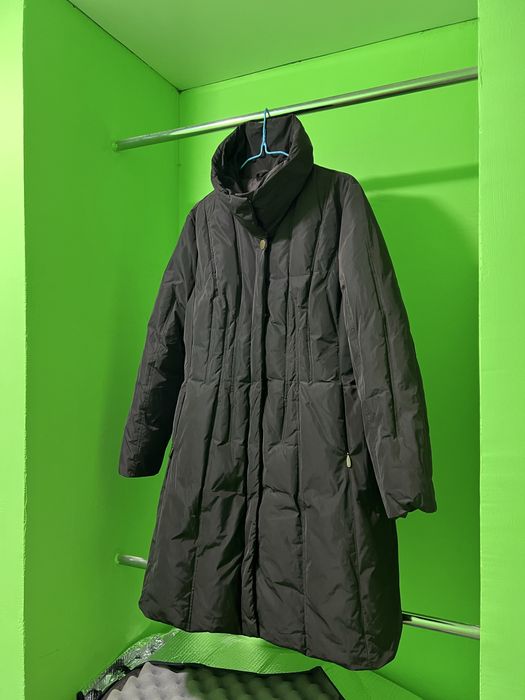 Пуховик бренду Christian Berg Stockholm