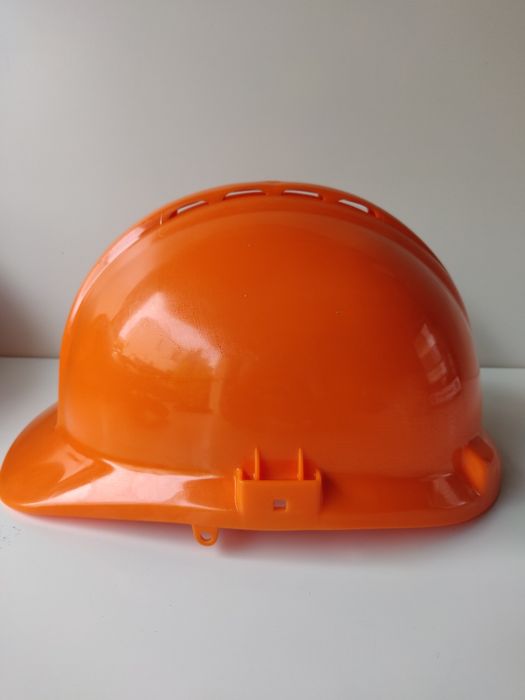 Kask ochronny roboczy atestowany