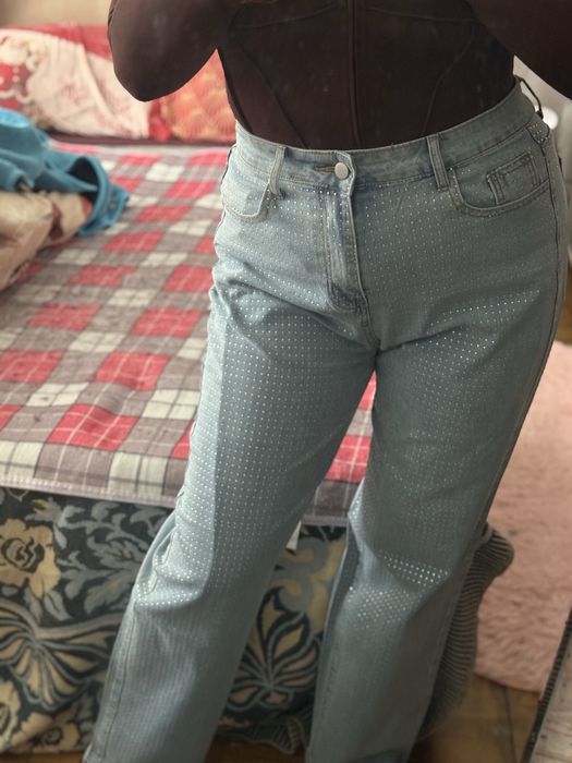 Джинси зі стразами - розмір L