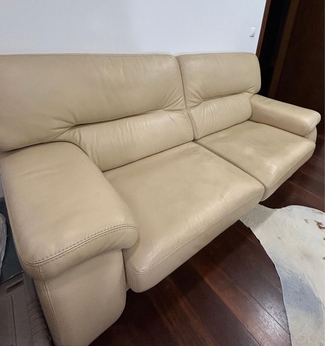 Sofá 2 Lugares Cabedal Verdadeiro Bege