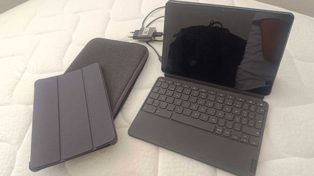 Lenovo Chromebook CT-C636F Convertible Laptop with 128GB SSD – Wi-Fi64585321336067120