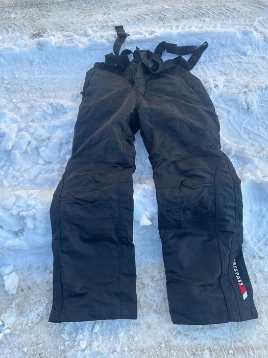 Лижні штани та костюм