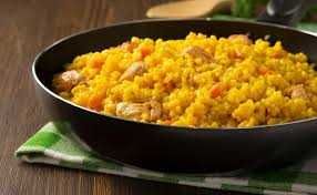 "Açafrão orgânico e pimenta em pó"