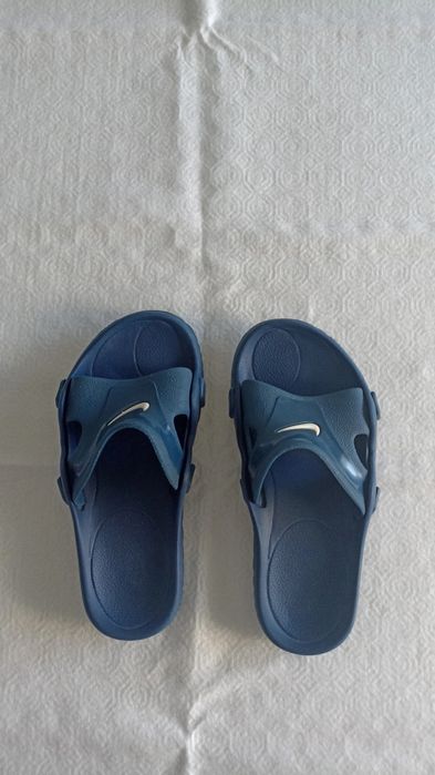 Chinelo Nike estiloso