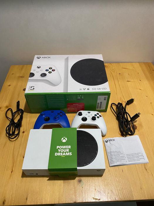 Xbox Series S 512GB – Como Nova + 2 Comandos