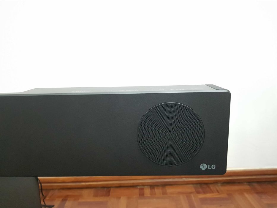 Soundbar LG barra de som subwoofer coluna Dolby Atmos NOVA
