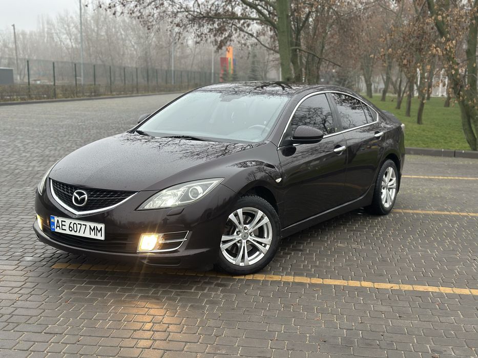 Продам авто в хорошем состоянии,Машина Официальная куплена в Украине,по машине делать не чего не нужно,мотор работает хорошо,коробка тоже,по ходовой машина сделанная,машина после ТО заменено масло в моторе,радиатор новый,радиатор кондиционера новый,антифриз новый,переобута уже на зимнюю резину,по кузову красивая,нет не рыжиков не вздутий,есть авто свет,авто дождь,двух зонный климат,подогрев седений,музыка BOSSE играет хорошо,авто складывания зеркал,свет хороший лед в фарах,и туманках,три комплекта ключей,есть сервисная книжка,все стекла родные!!любой вид оформления