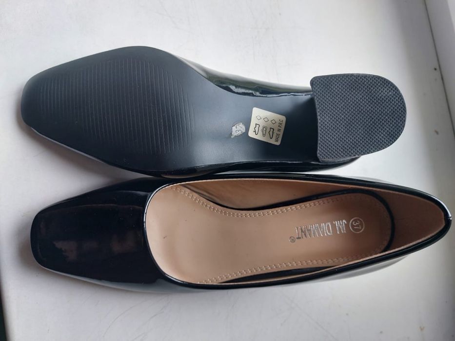 туфлі, підбори, чорні 37 розмір Нові