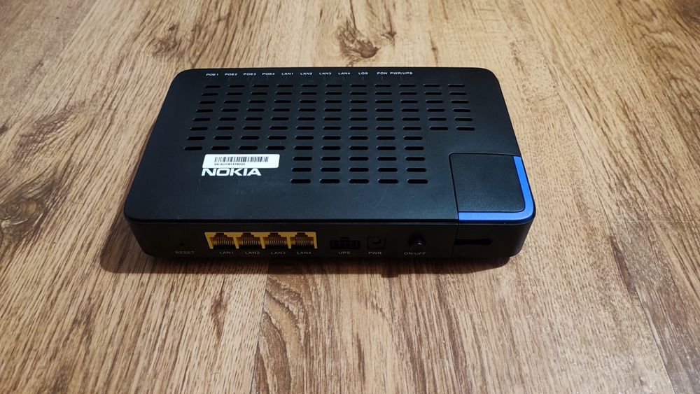 Modem switch sieciowy " Nokia " ISAM ONT G-040P-Q