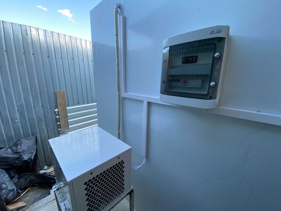 Ремонт Холодильної техніки. Вітрин. Холодильних камер. Холодильників