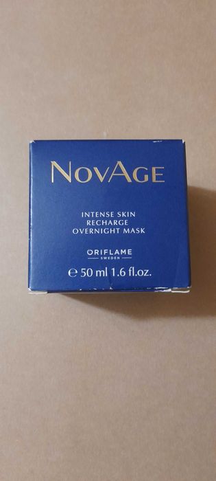 Maseczka na noc NovAge Intense Skin Recharge z Oriflame!