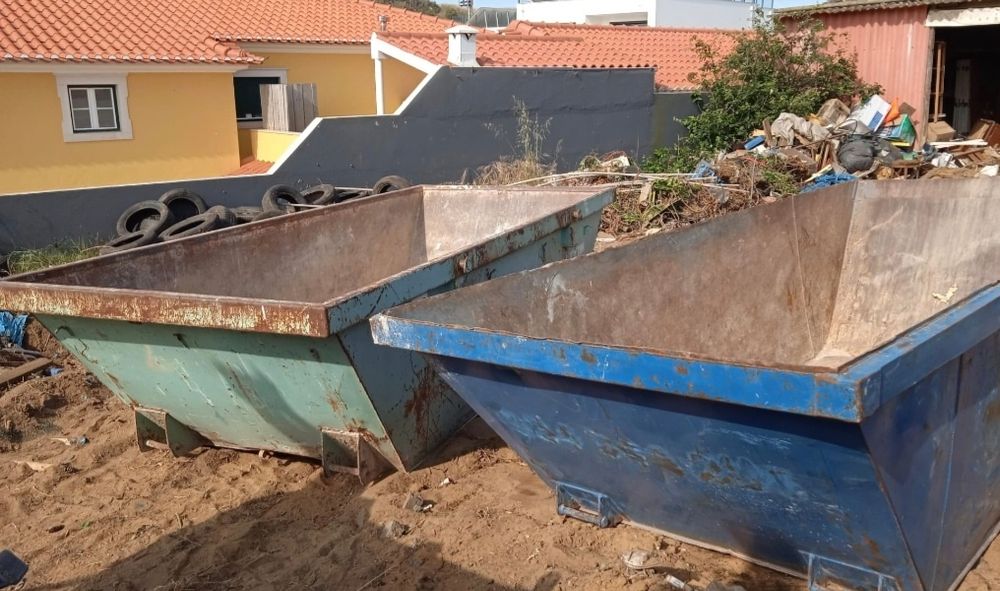 VENDEMOS CONTENTORES de 6m³ novos e usados com entrega imediata