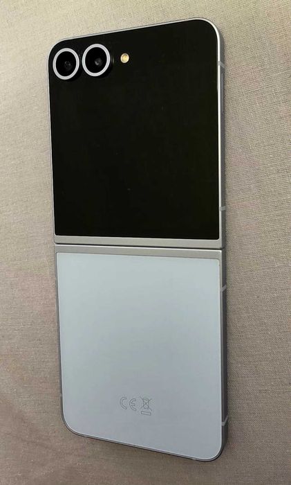 Telemóvel SAMSUNG FLIP6