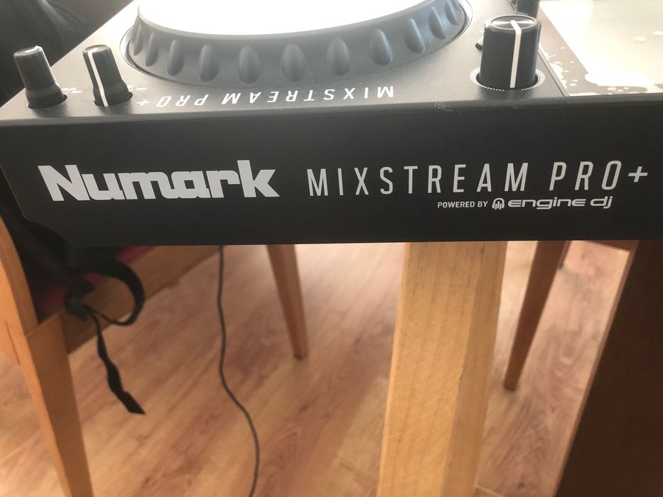 Equipamento DJ Numark Mixstream Pro +