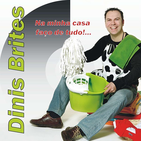 vários CDS de musica portuguesa e estrangeira e mais 10 filmes e 3 jog