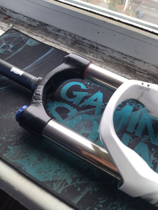 Вилка воздушная  RockShox Recon 26 120