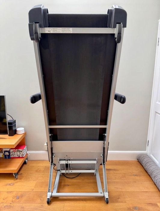 Бігова доріжка Life Fitness F3 / Track+